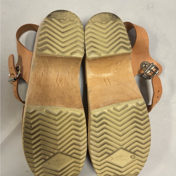 LOTTA’S from STOCKHOLM Leather Clogs - Picture 7 of 8